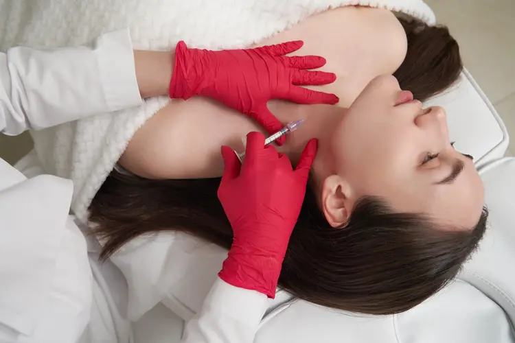 necklift-toxina-botulinica